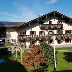 Appartement Am Valtlhof, Grabenstätt